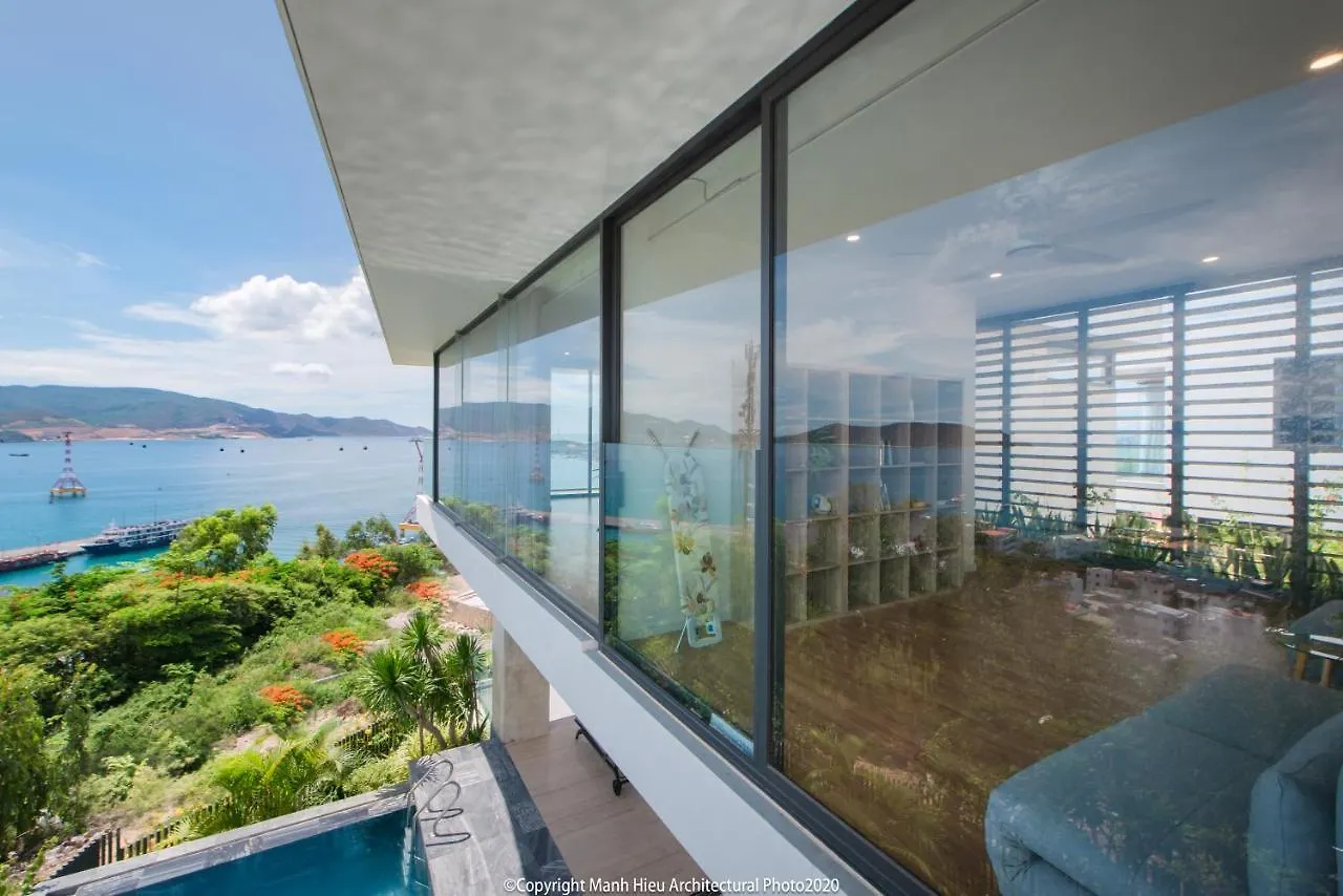 The Bridge Luxury Villa 芽庄