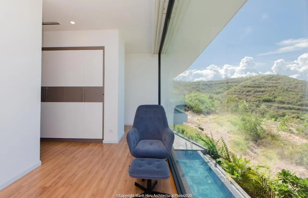 The Bridge Luxury Villa 芽庄 0*,