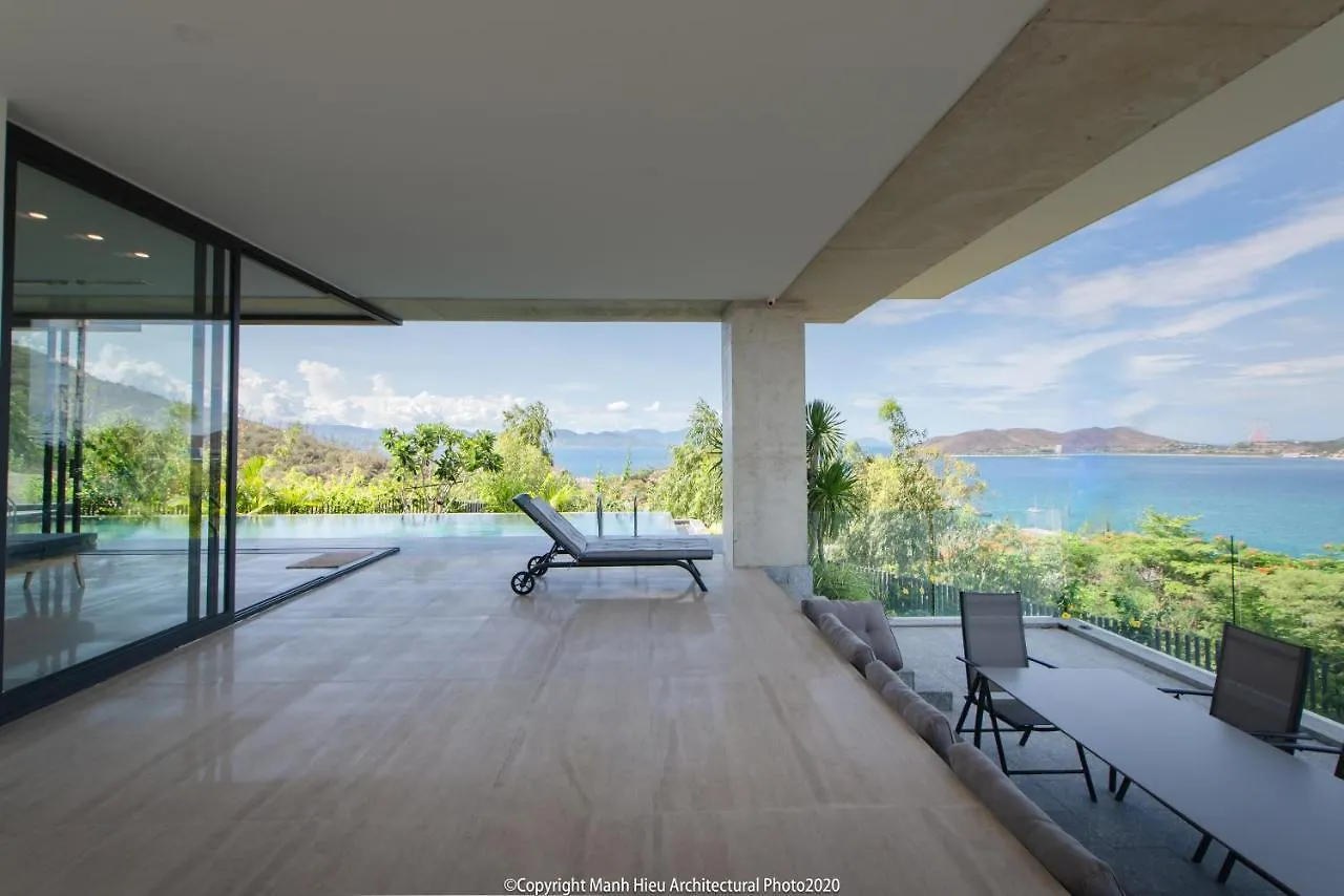 The Bridge Luxury Villa 芽庄
