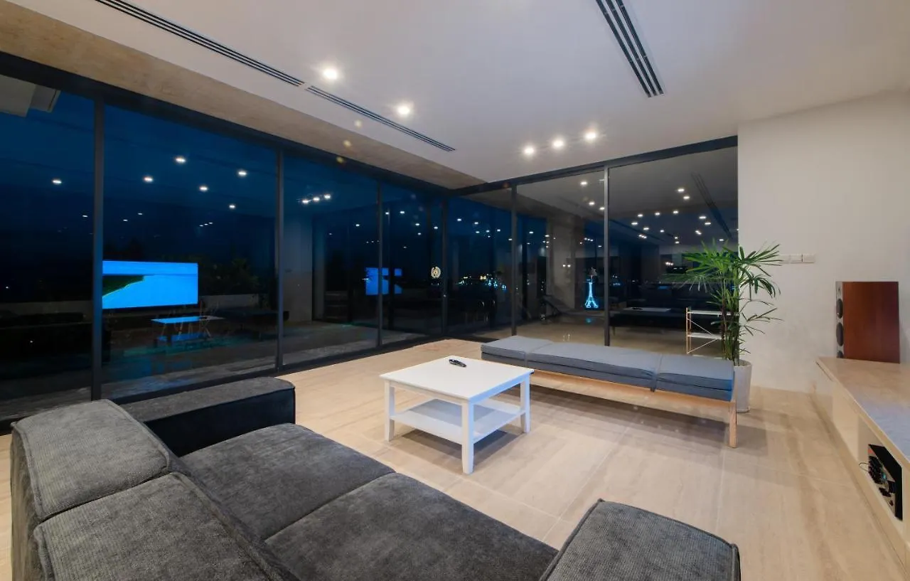 The Bridge Luxury Villa 芽庄