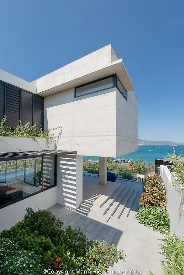The Bridge Luxury Villa 芽庄 0*,