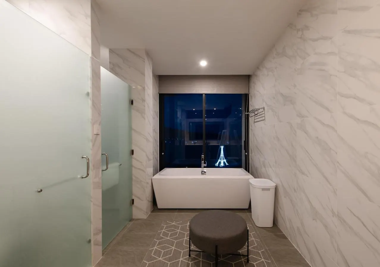 The Bridge Luxury Villa 芽庄