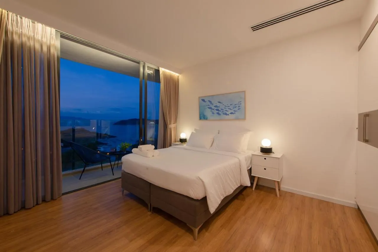 The Bridge Luxury Villa 芽庄